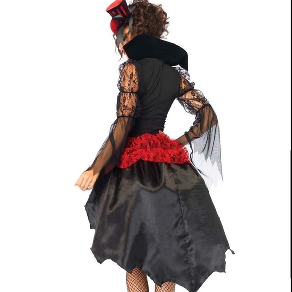 Vampire Mistress Halloween costume - Picture 2 of 4